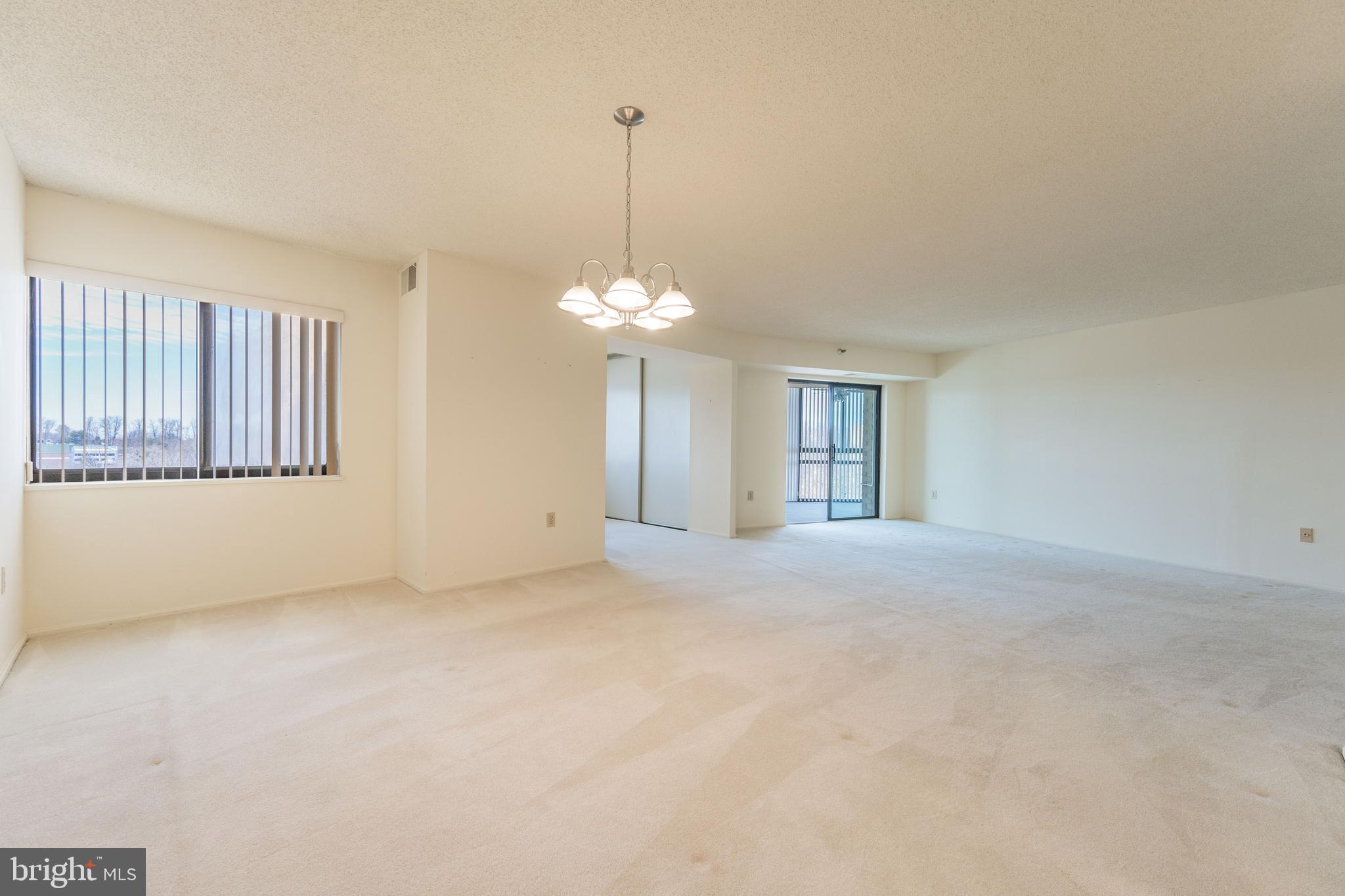 LEISURE WORLD - Residential