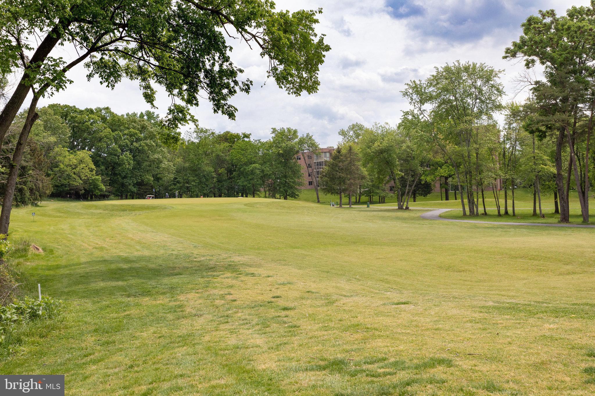 LEISURE WORLD - Residential