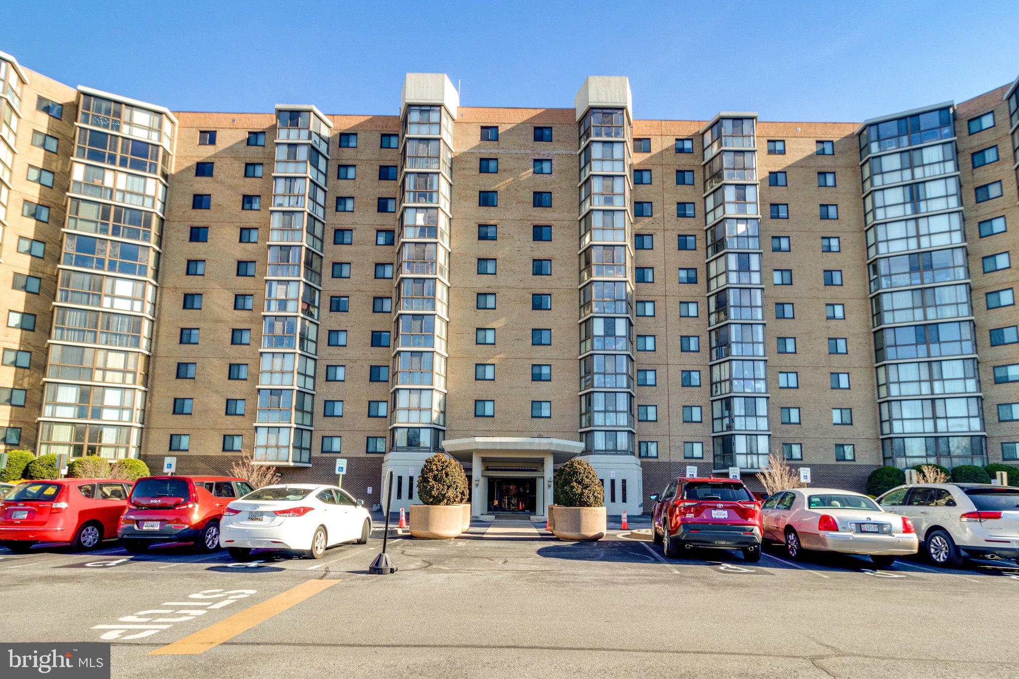 LEISURE WORLD - Residential