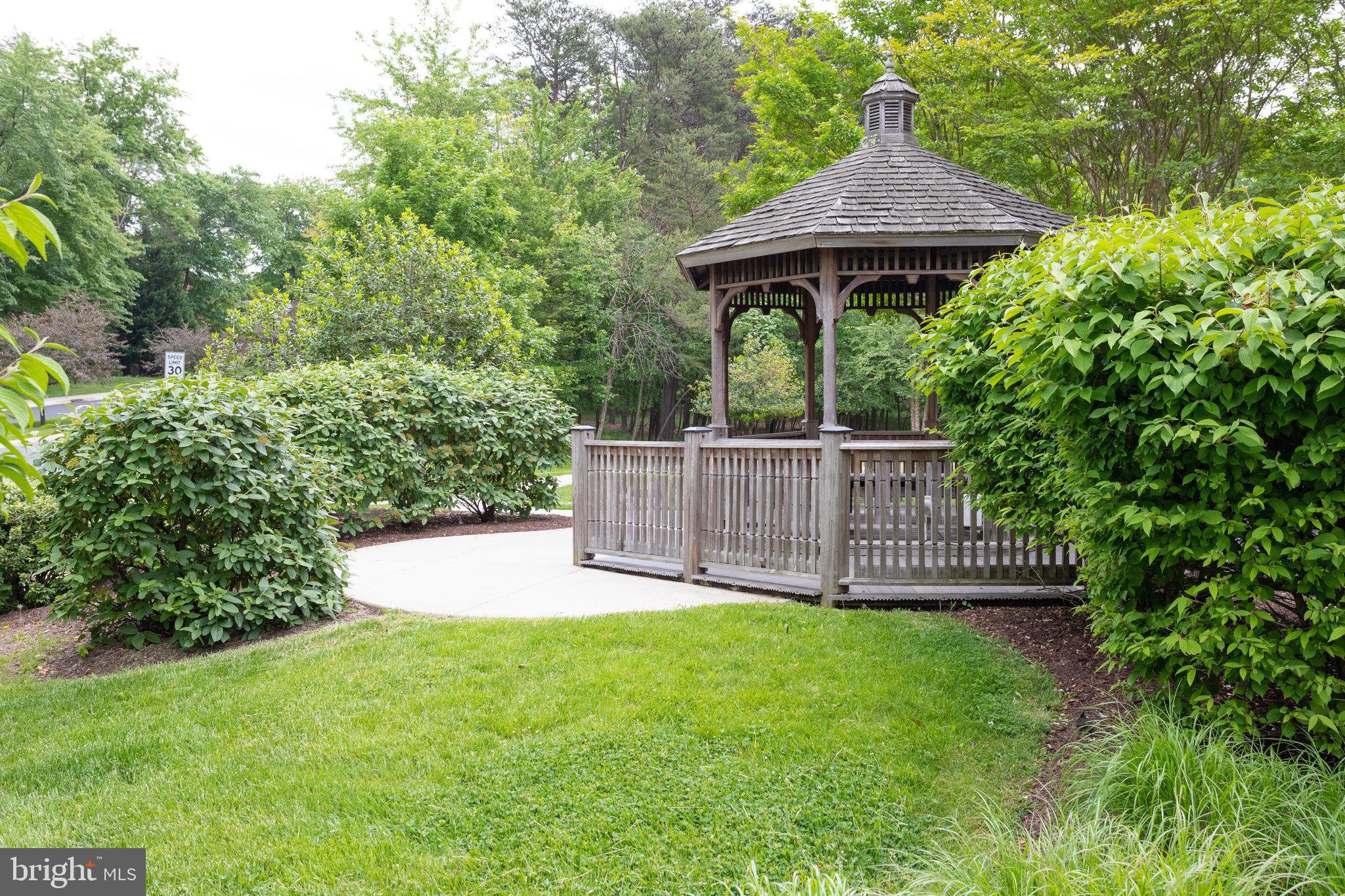 LEISURE WORLD - Residential