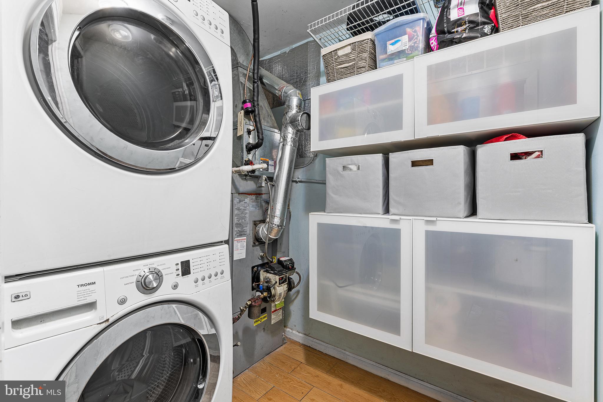 WILLOW KNOLL - Residential