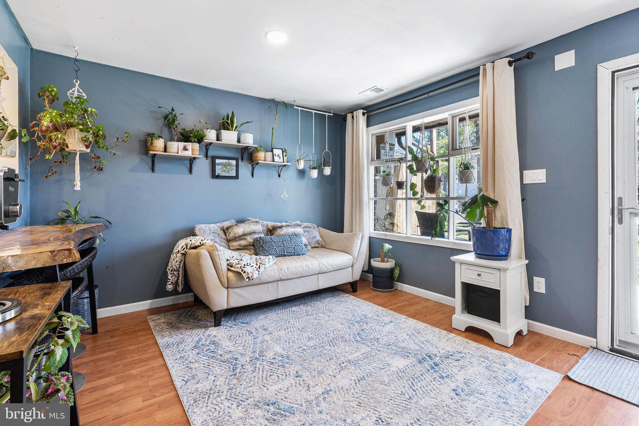 WILLOW KNOLL - Residential