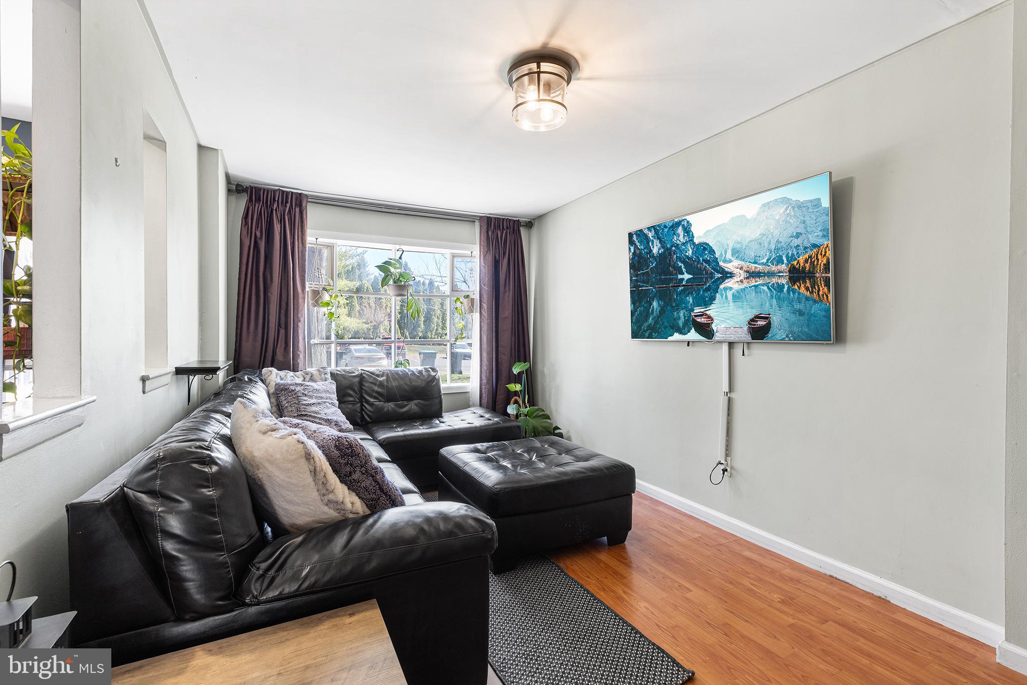 WILLOW KNOLL - Residential