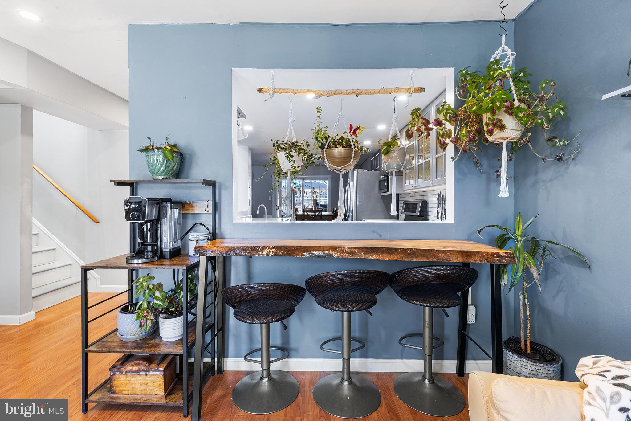 WILLOW KNOLL - Residential