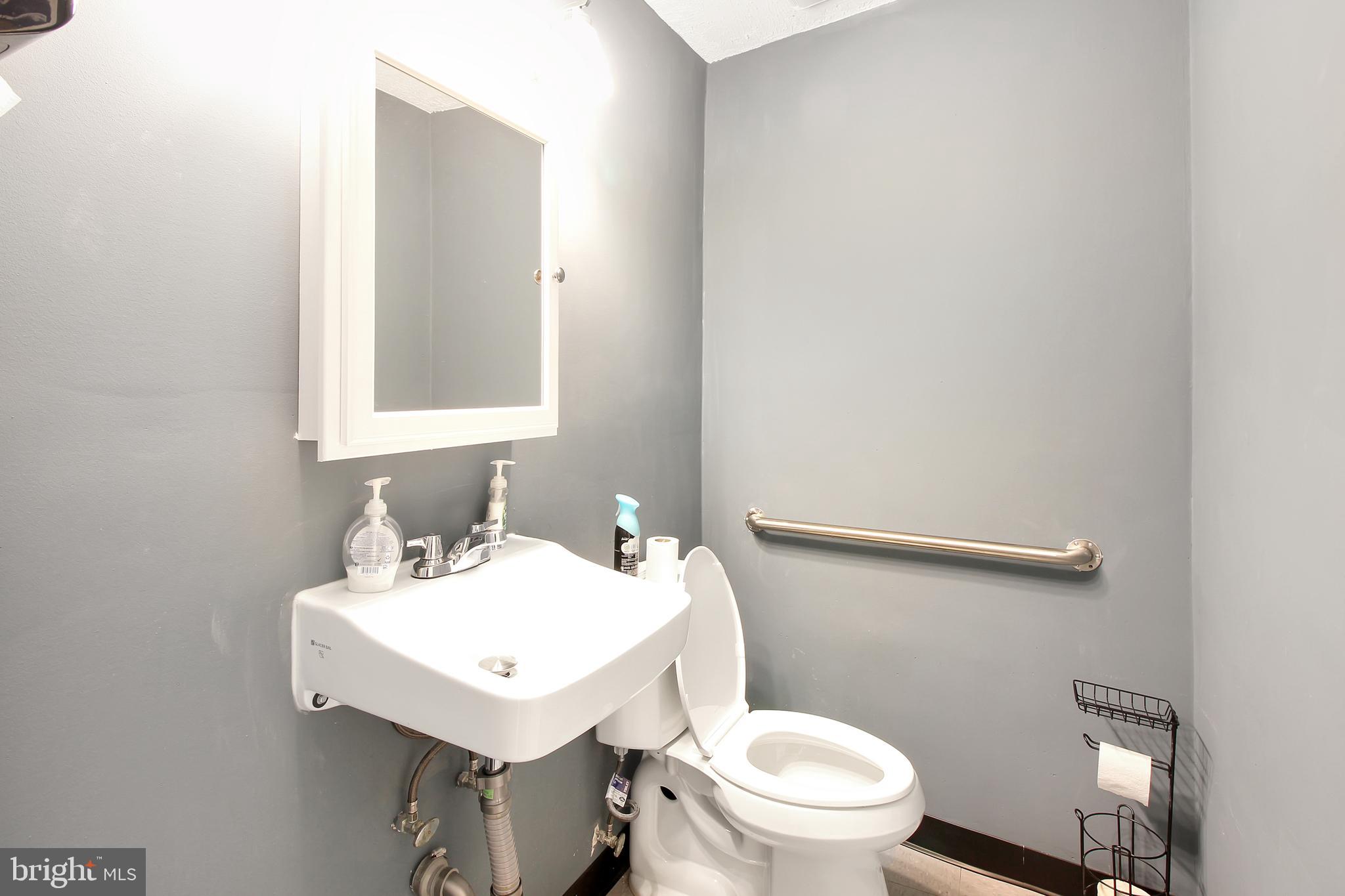 WOODSIDE VILLAGE - Commercial Sale