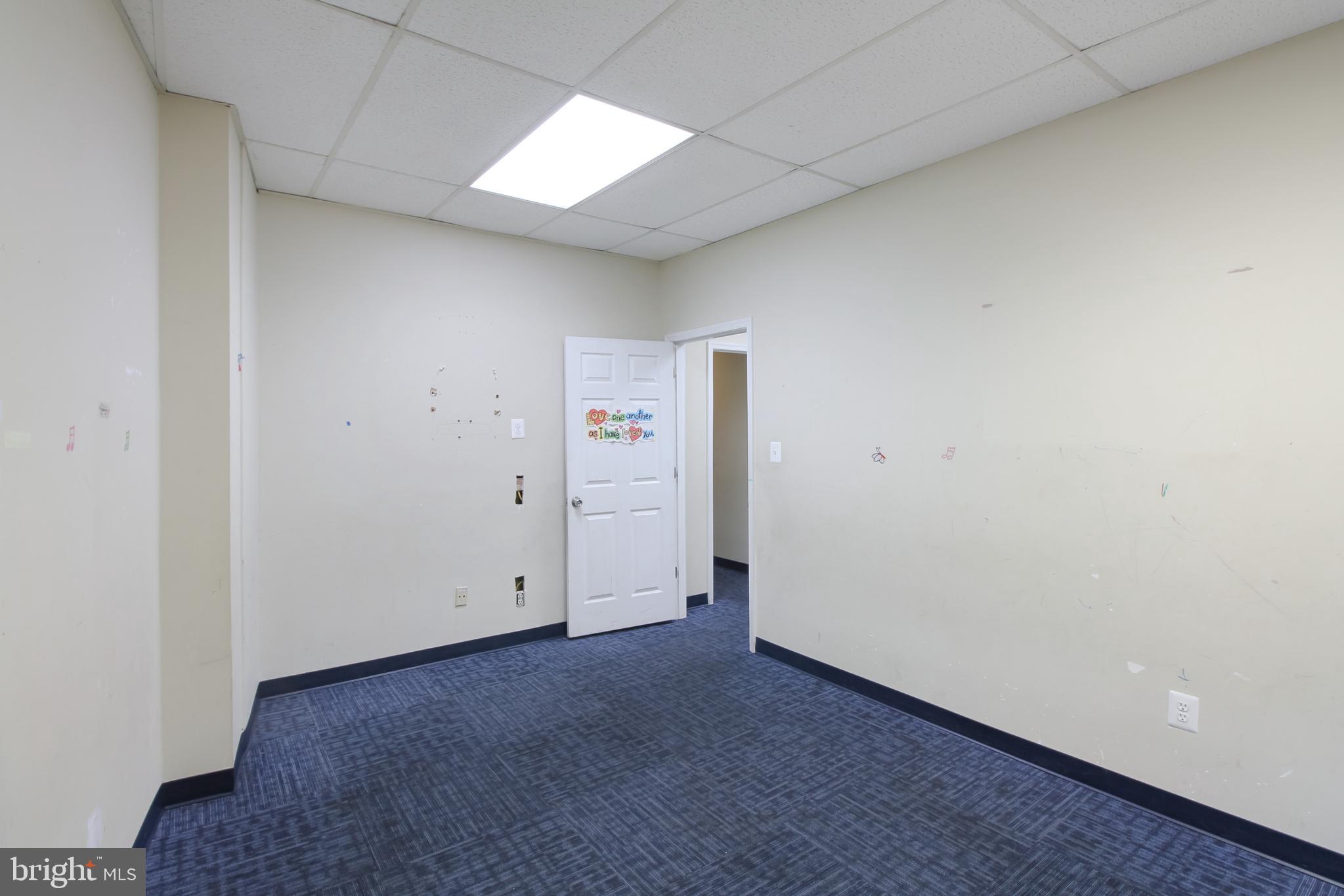 WOODSIDE VILLAGE - Commercial Sale