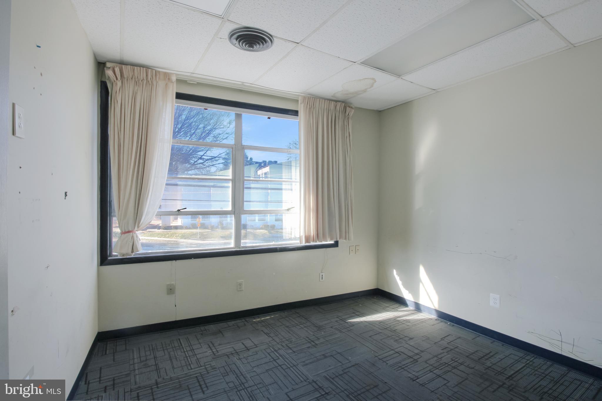 WOODSIDE VILLAGE - Commercial Sale