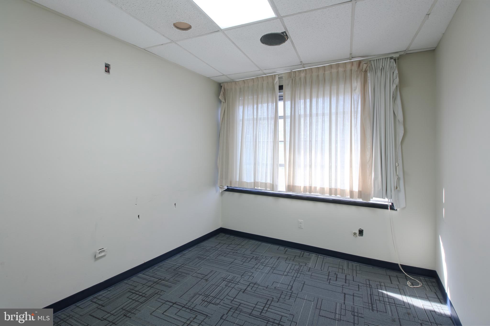 WOODSIDE VILLAGE - Commercial Sale