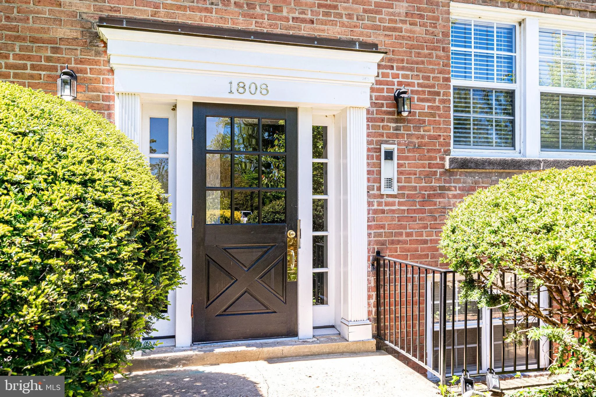 1808 W Abingdon Drive Unit 302, Alexandria, VA 22314