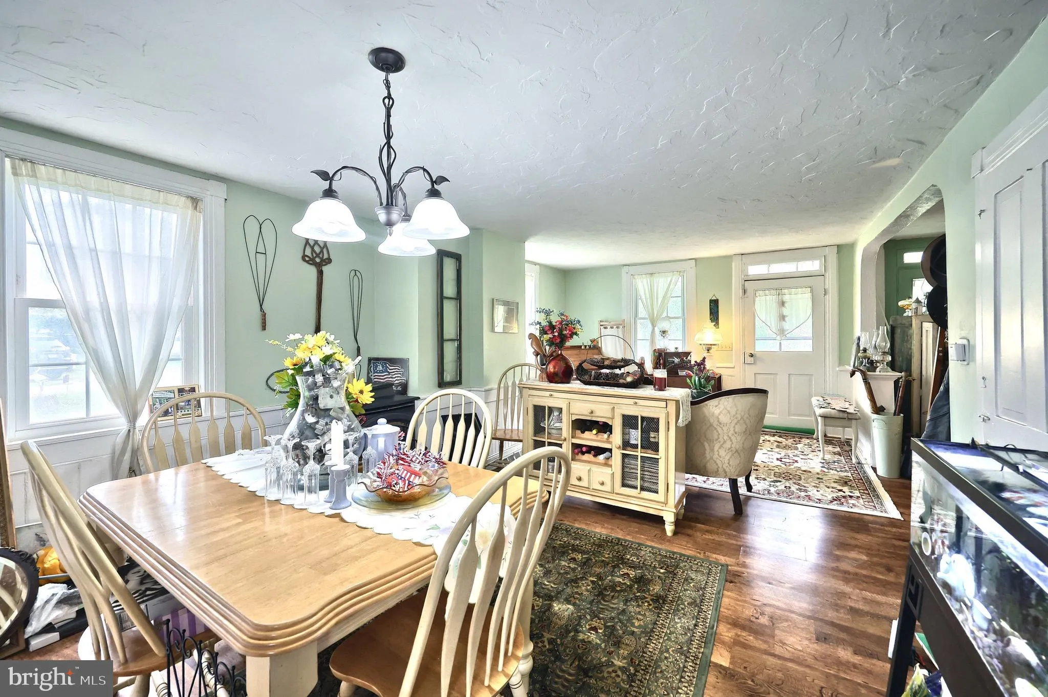 Windsor, Pennsylvania 17366, United States, 4 Bedrooms Bedrooms, ,2 BathroomsBathrooms,Residential,Active,146007