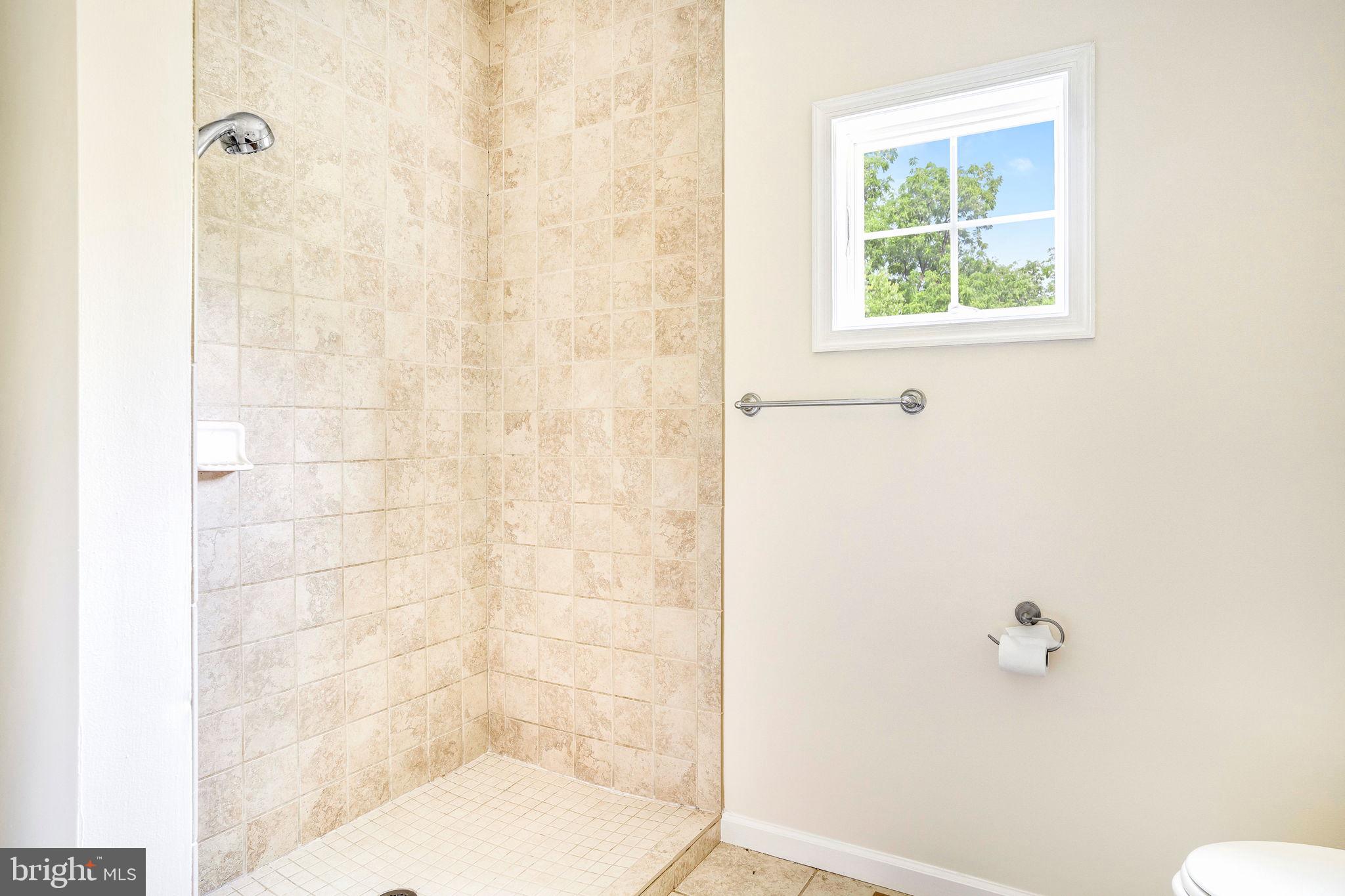 QUICKSBURG - Residential Lease