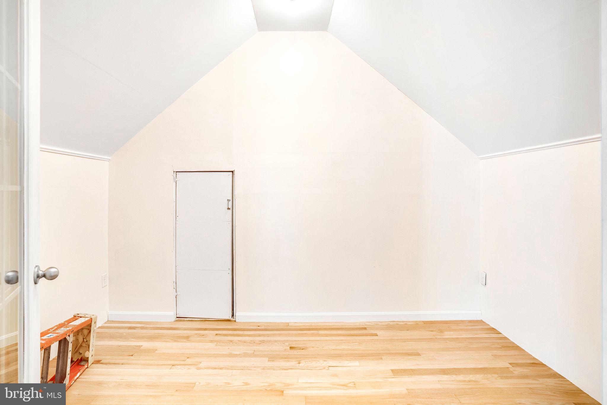 QUICKSBURG - Residential Lease