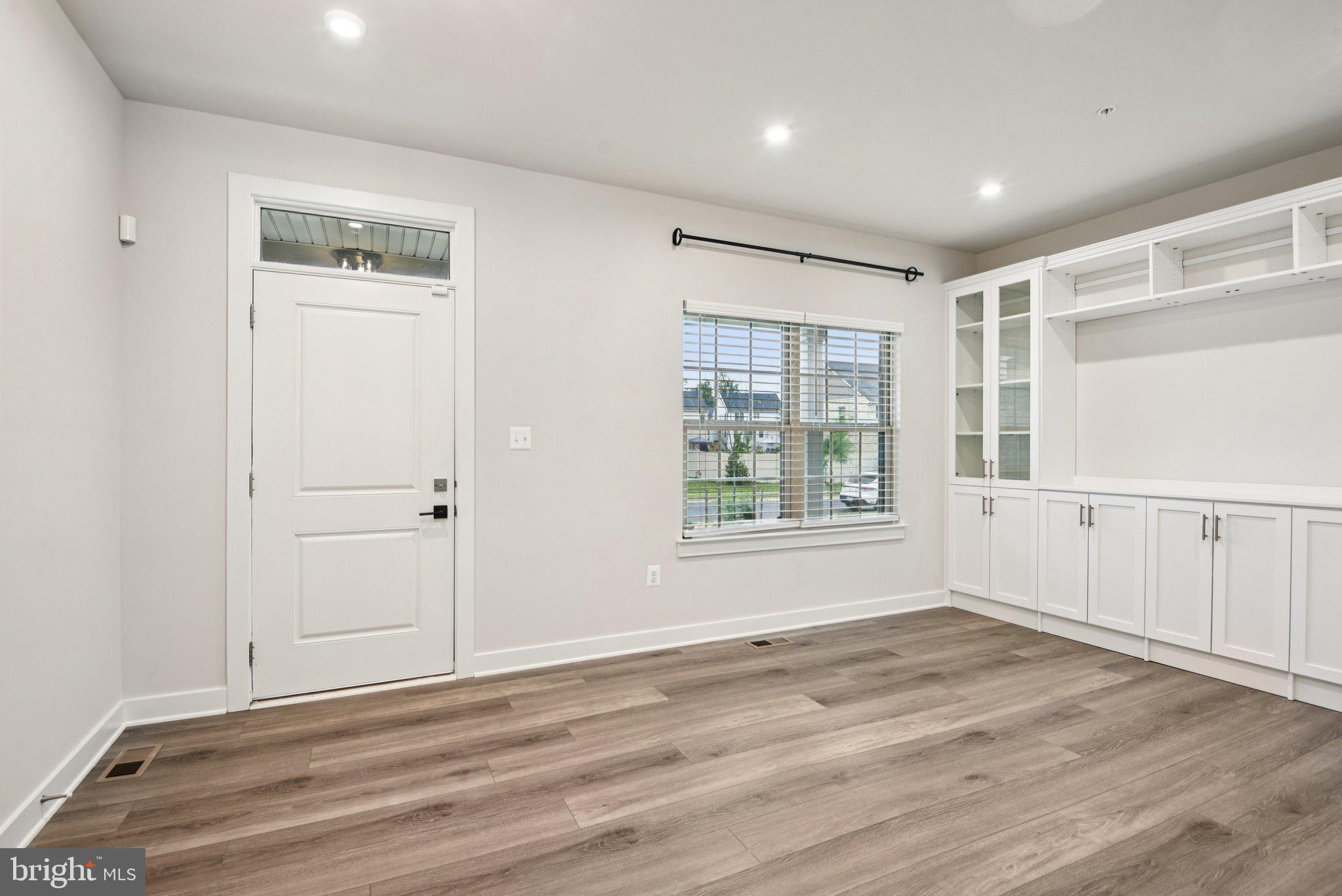 TIMOTHY BRANCH SINGLES - Residential