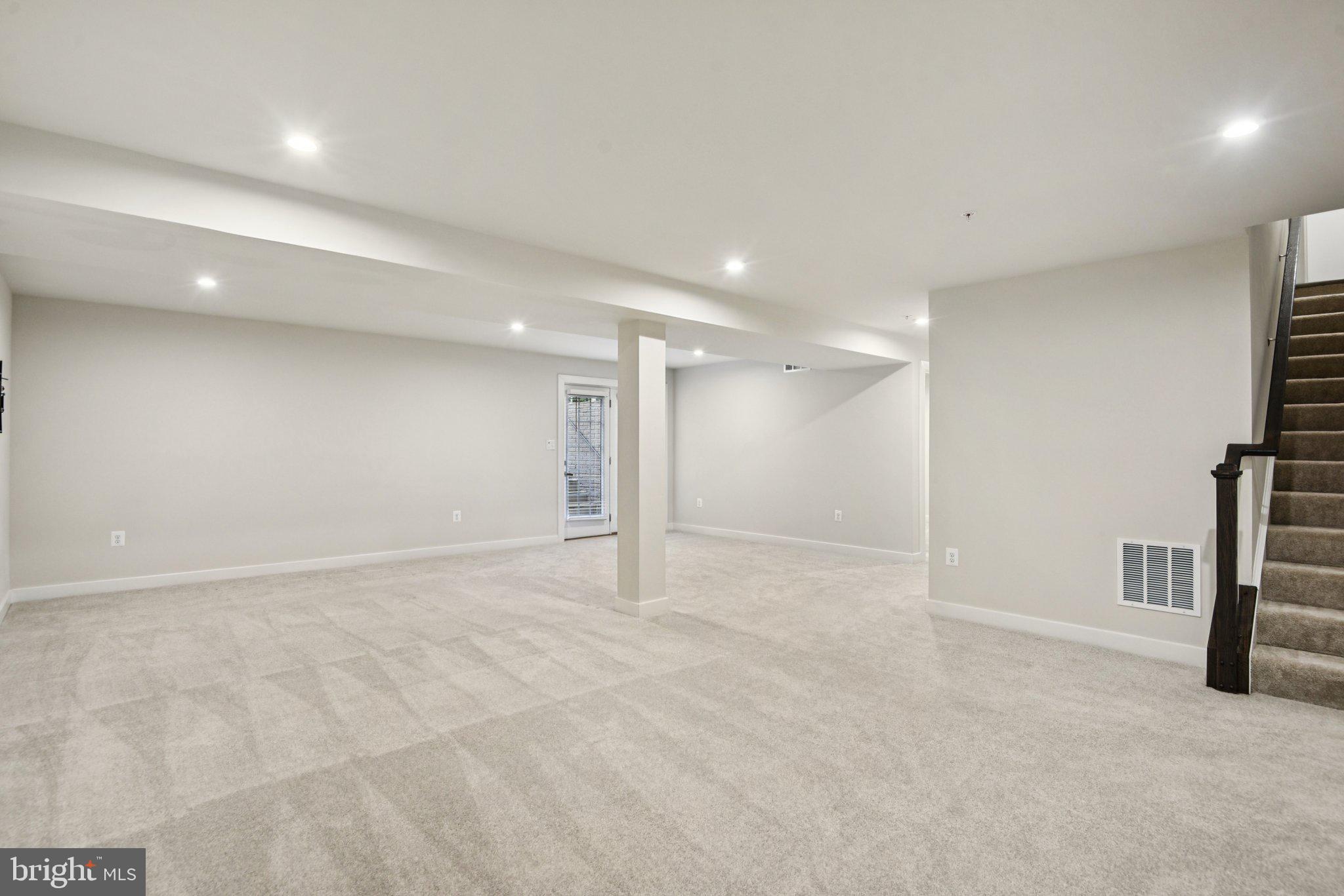 TIMOTHY BRANCH SINGLES - Residential