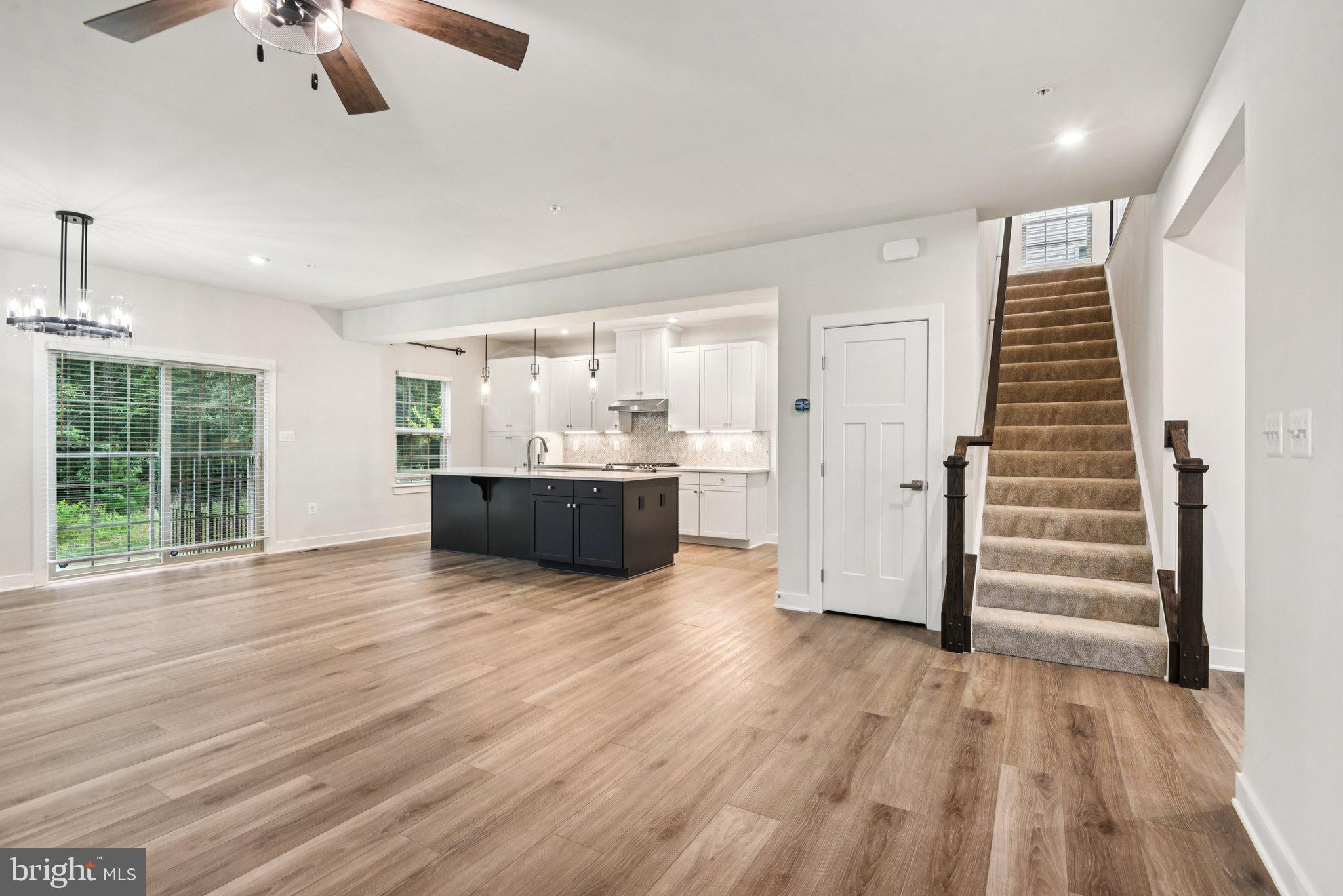 TIMOTHY BRANCH SINGLES - Residential