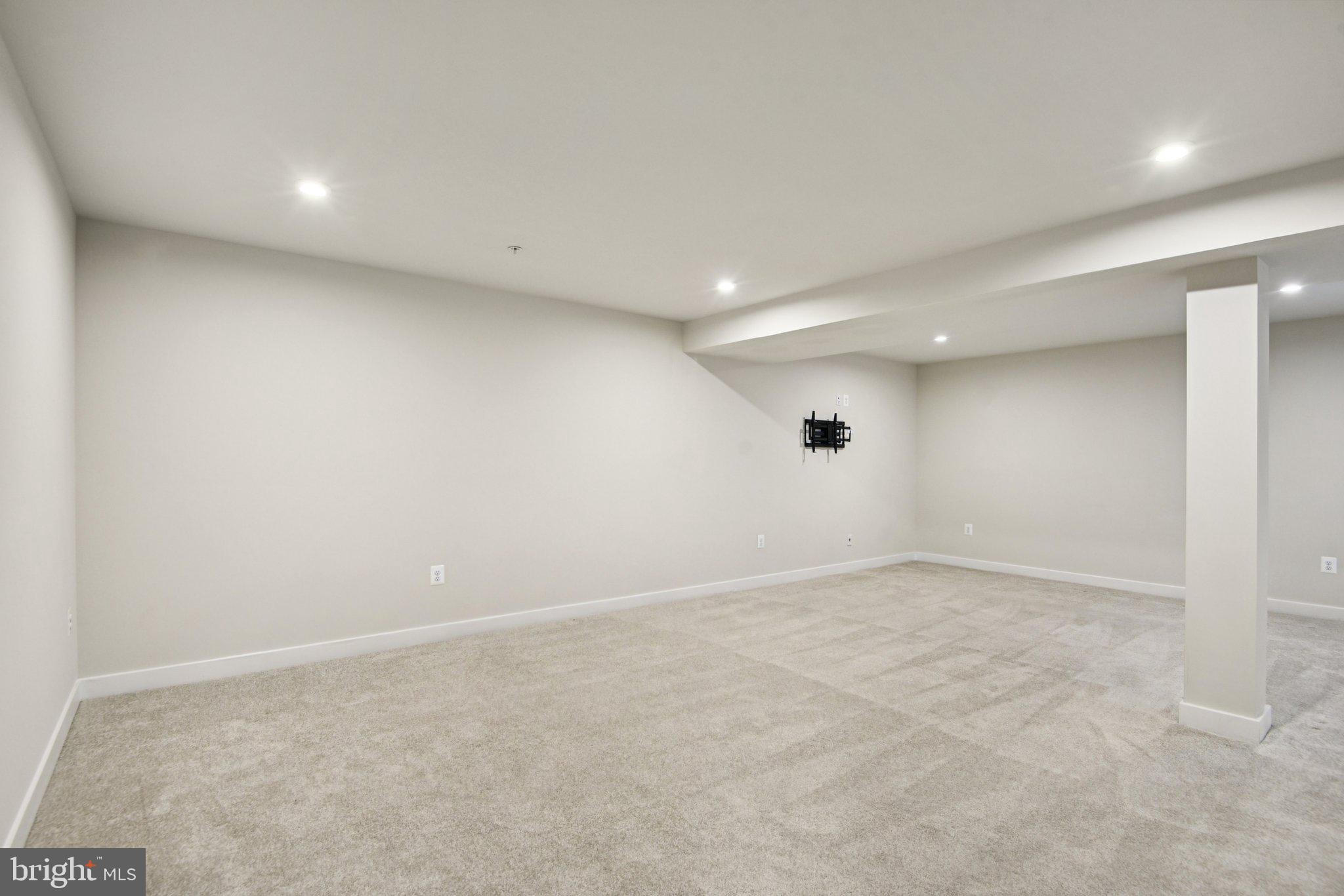 TIMOTHY BRANCH SINGLES - Residential