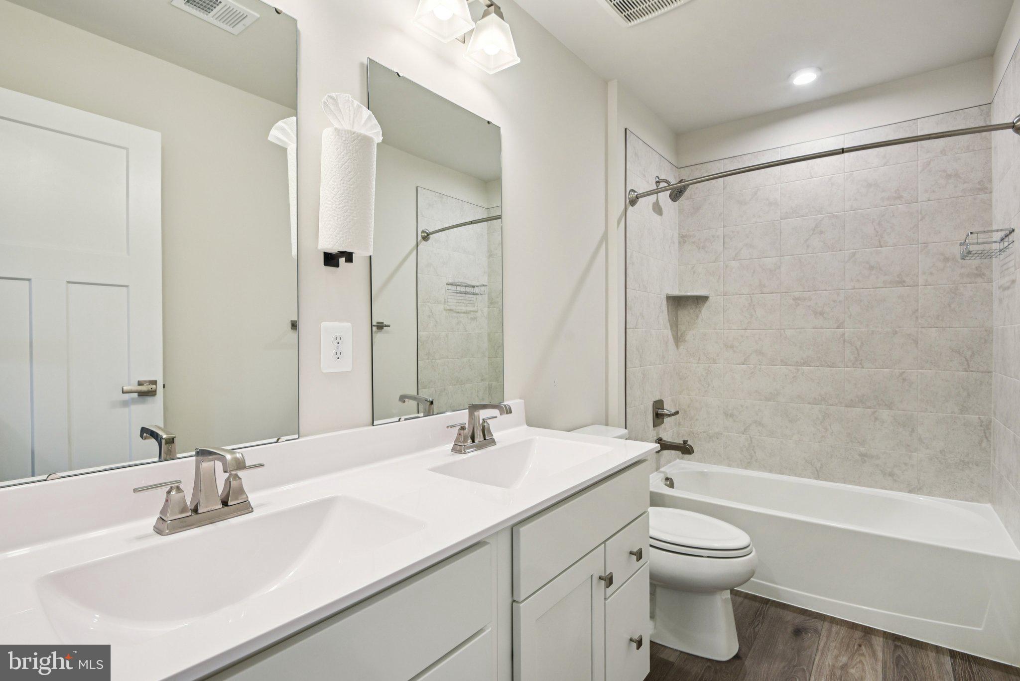 TIMOTHY BRANCH SINGLES - Residential