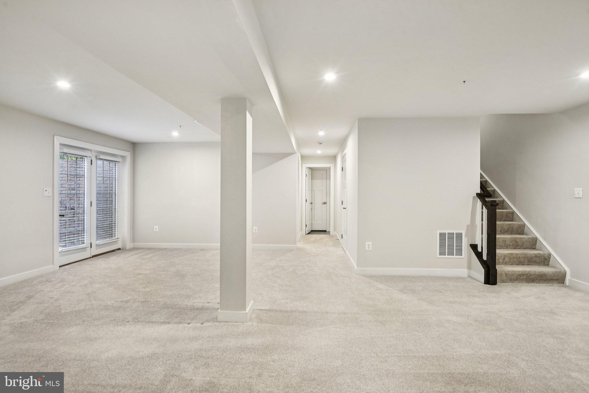 TIMOTHY BRANCH SINGLES - Residential