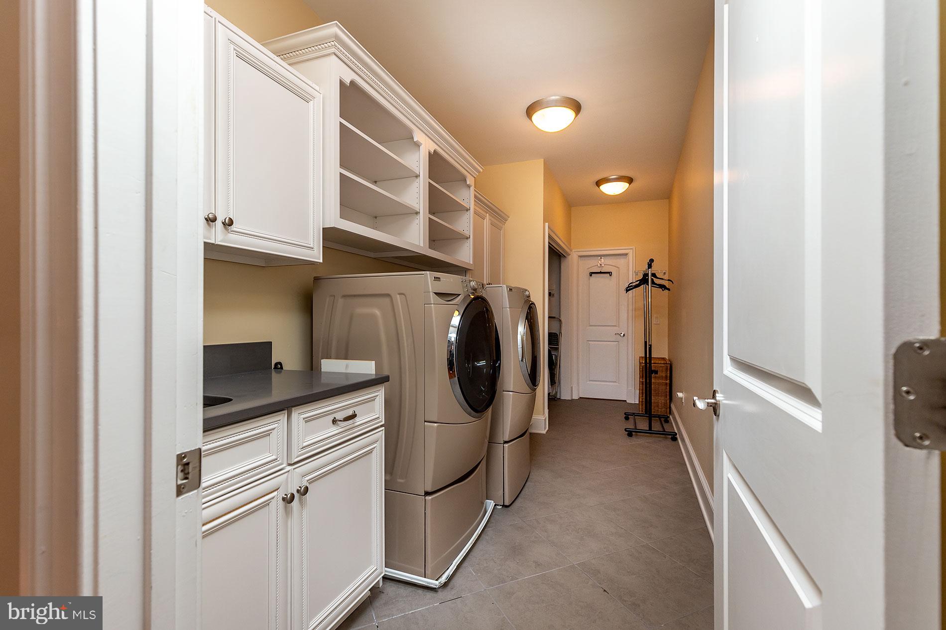 OAK HILL ESTATES - Residential