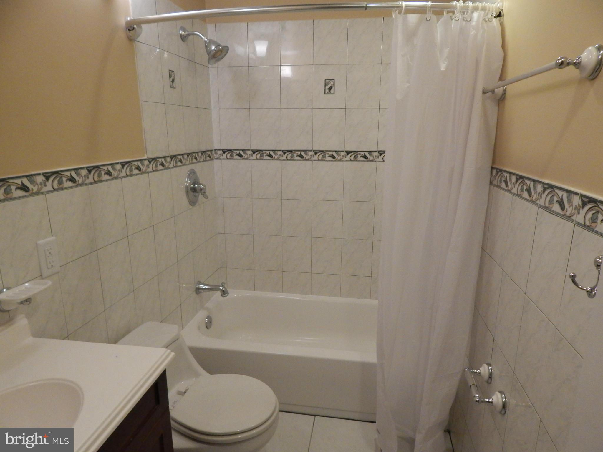 EASTWOOD HEIGHTS - Residential Lease