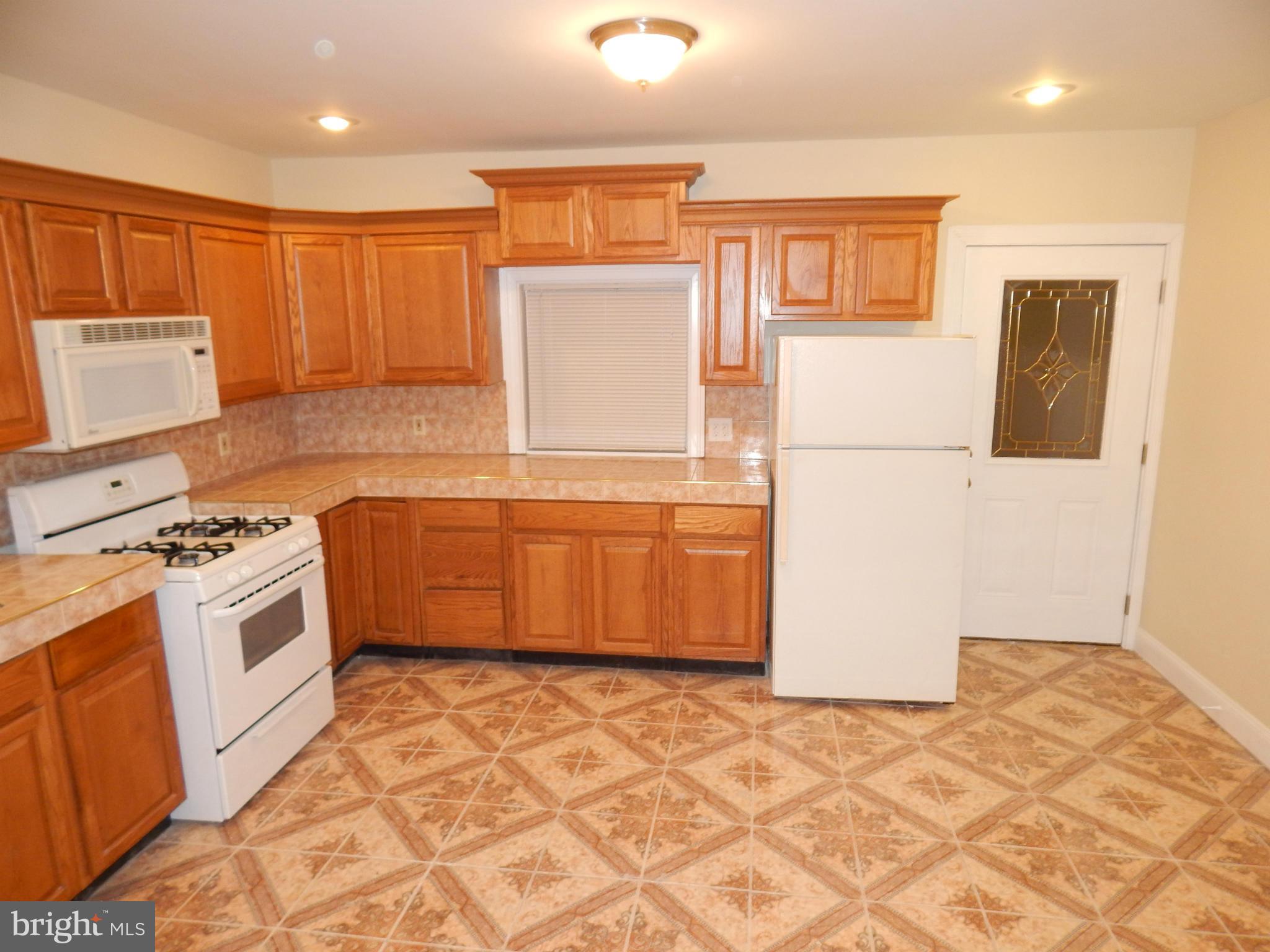 EASTWOOD HEIGHTS - Residential Lease