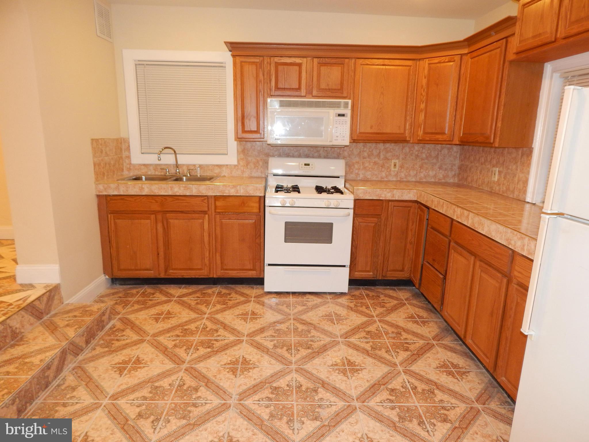 EASTWOOD HEIGHTS - Residential Lease