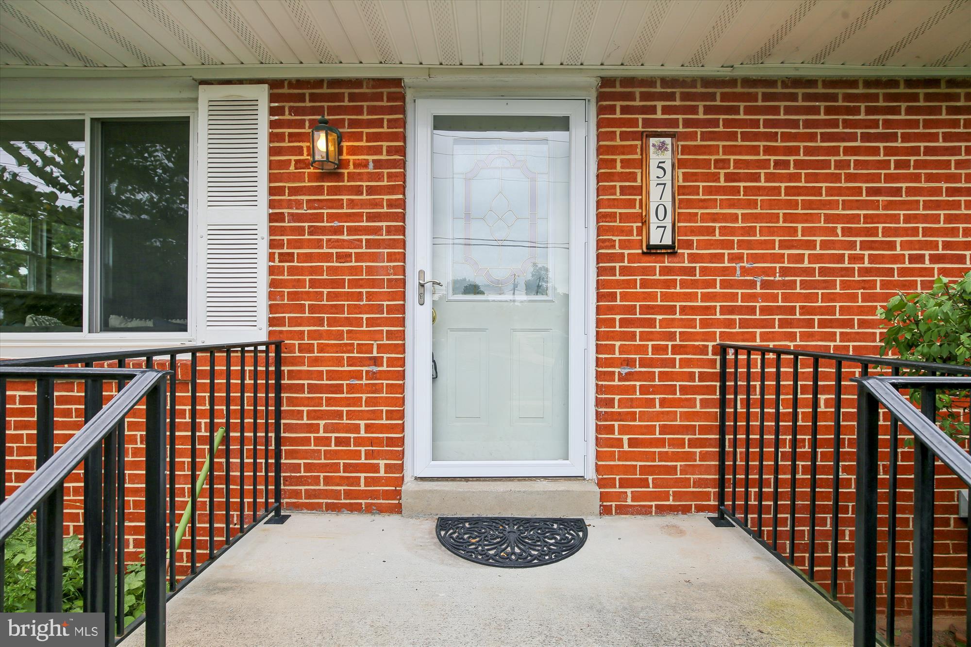 5707 OTTAWA ROAD
