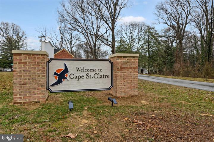 990 HIGHPOINT DRIVE