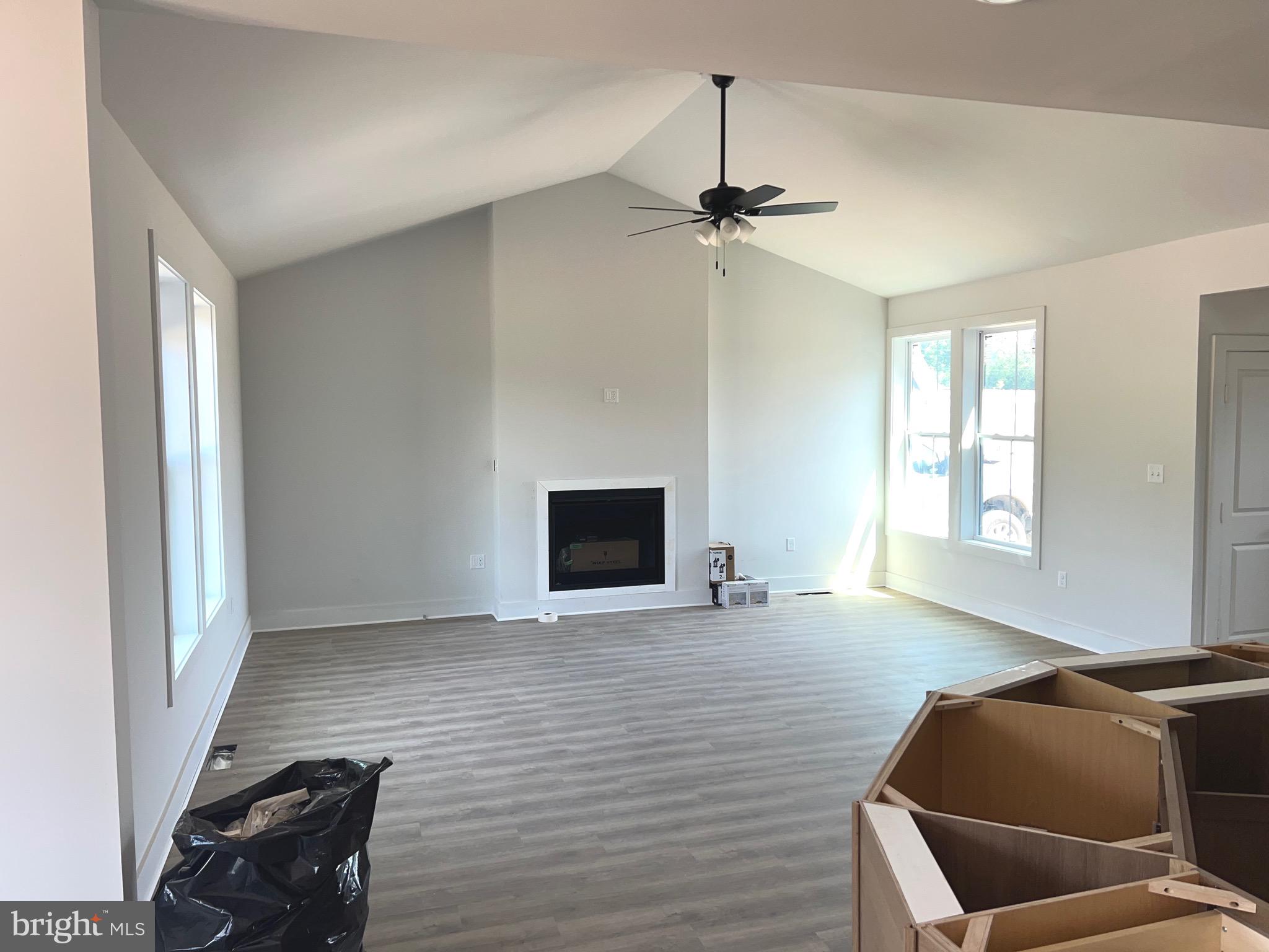 HIGH VIEW ESTATES - Residential