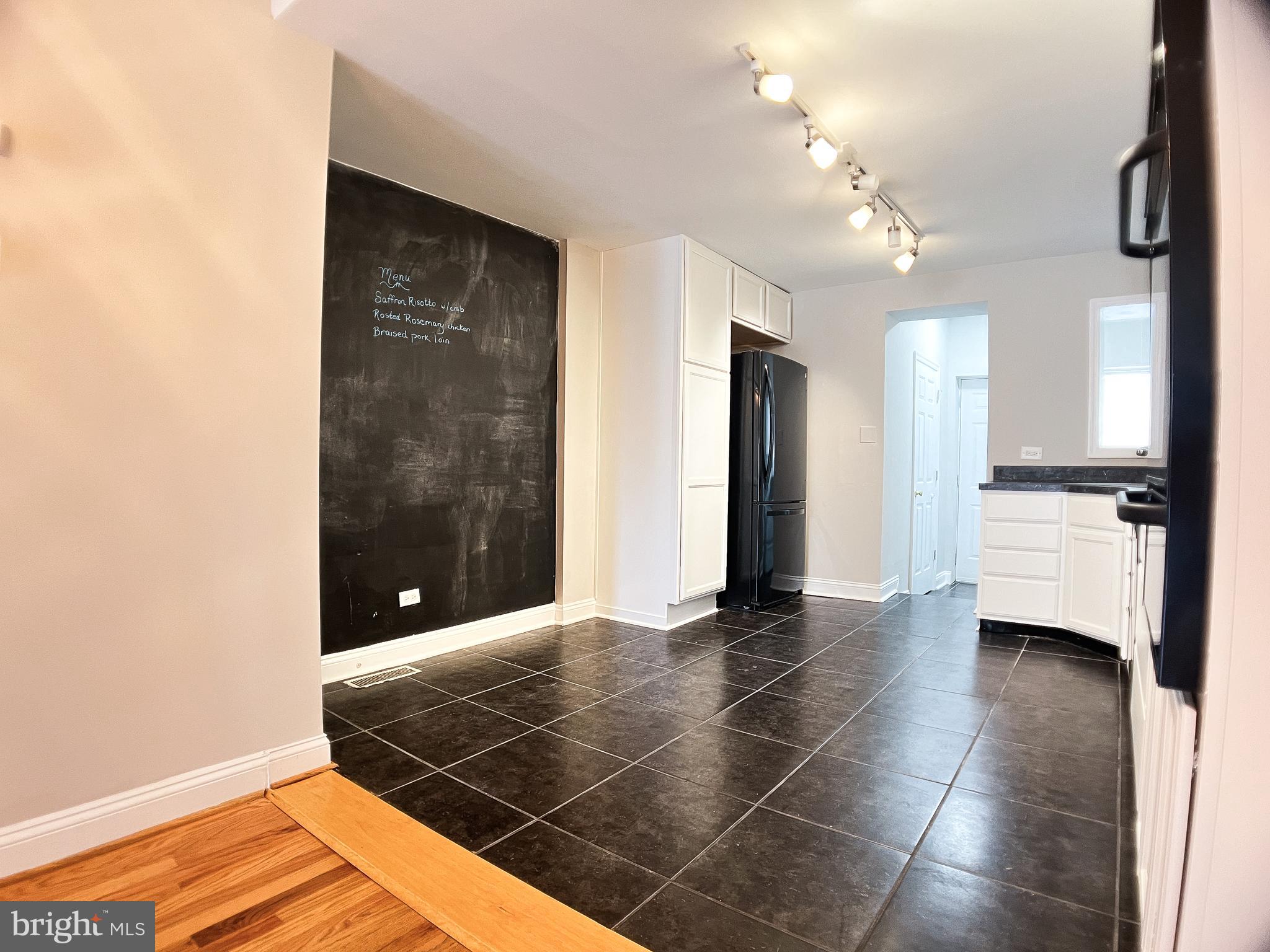 RIVERSIDE - Residential