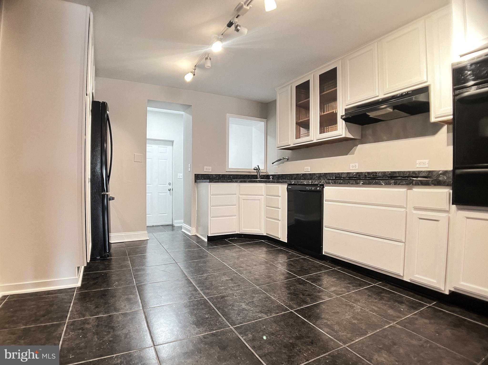 RIVERSIDE - Residential