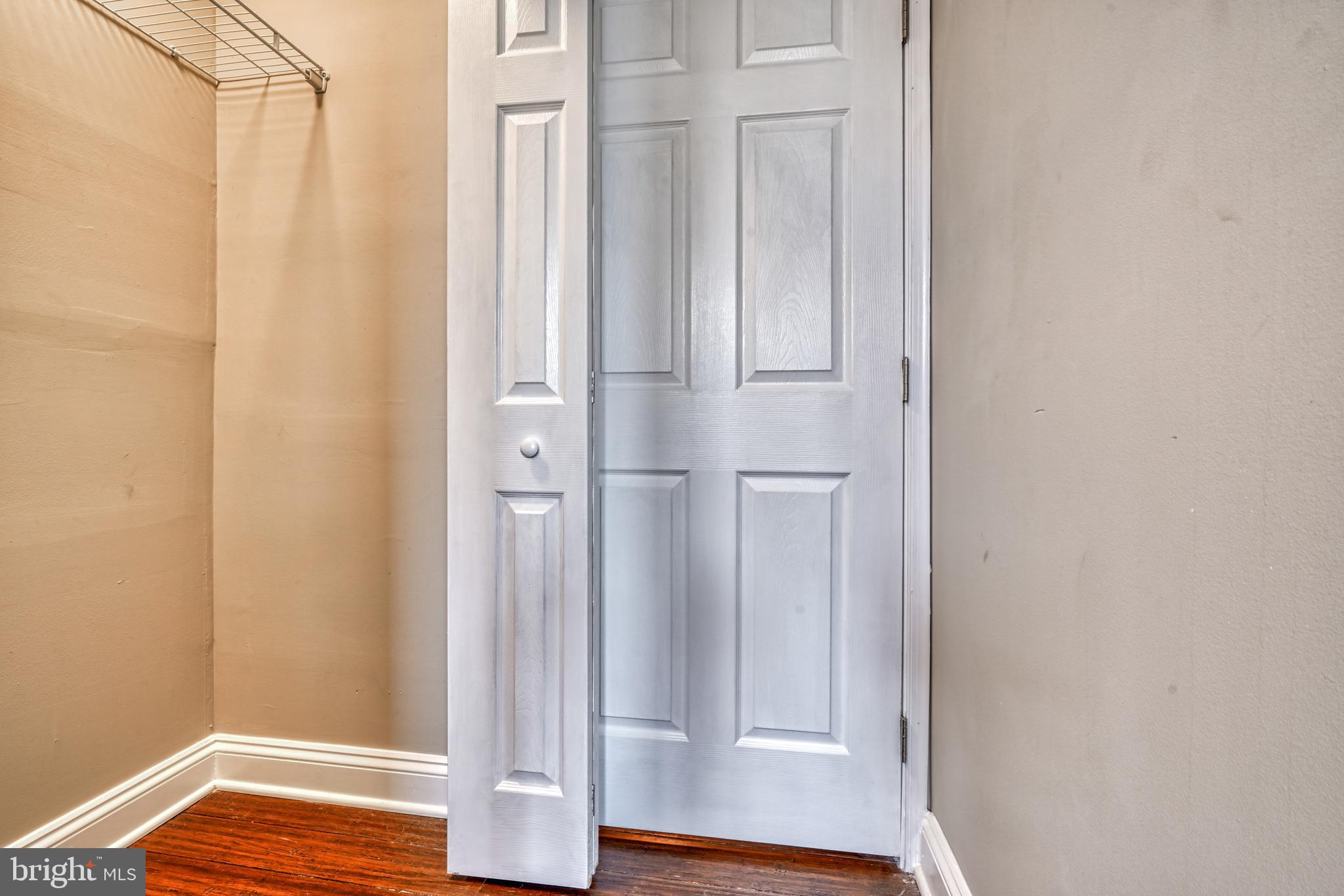 RIVERSIDE - Residential