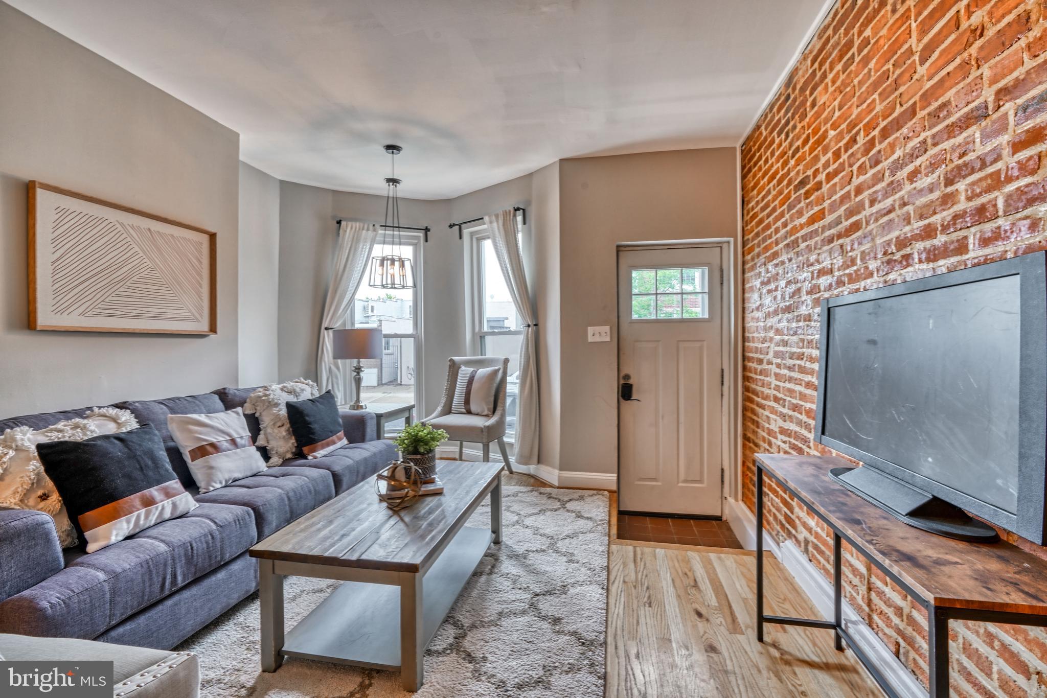 RIVERSIDE - Residential