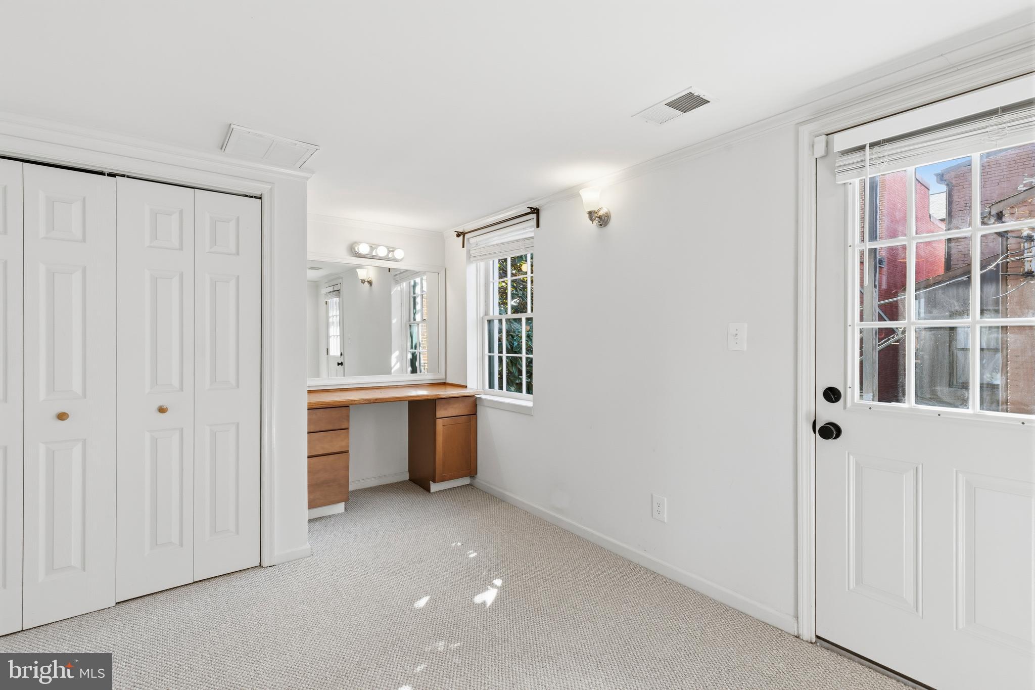 MOUNT VERNON - Residential