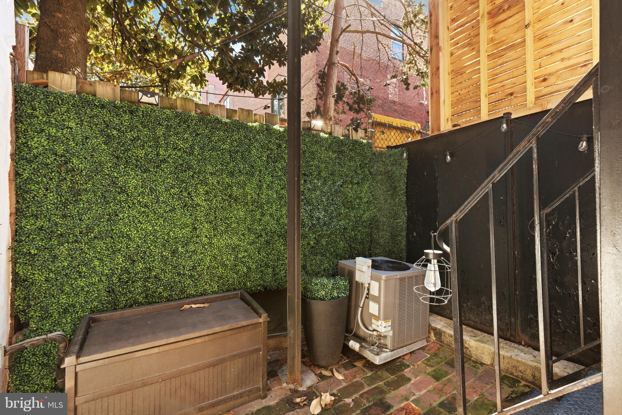 MOUNT VERNON - Residential