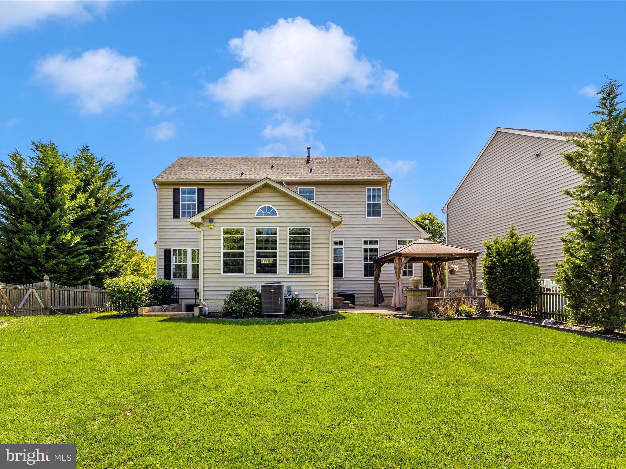 CLOVER RIDGE - Residential