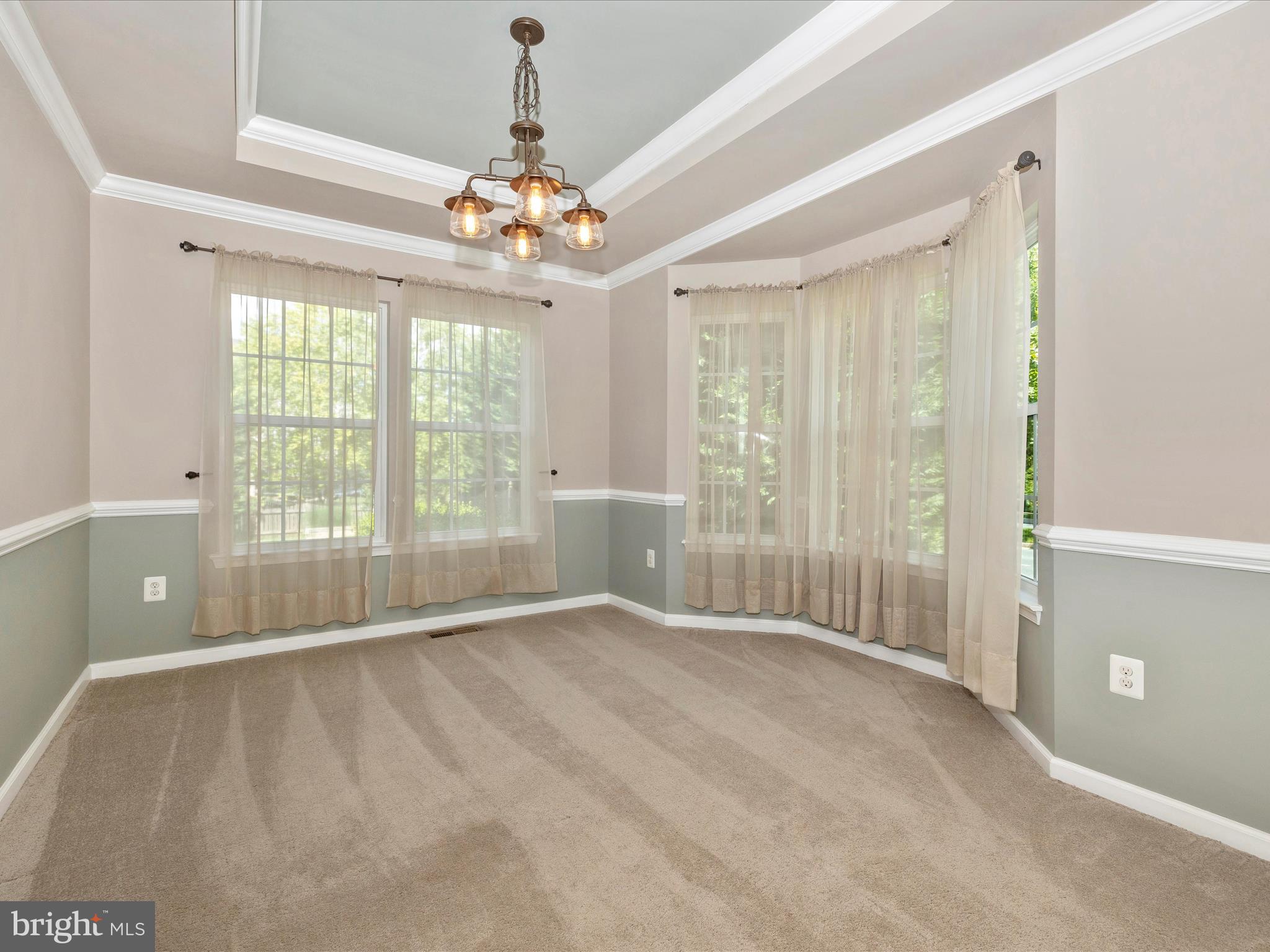 CLOVER RIDGE - Residential