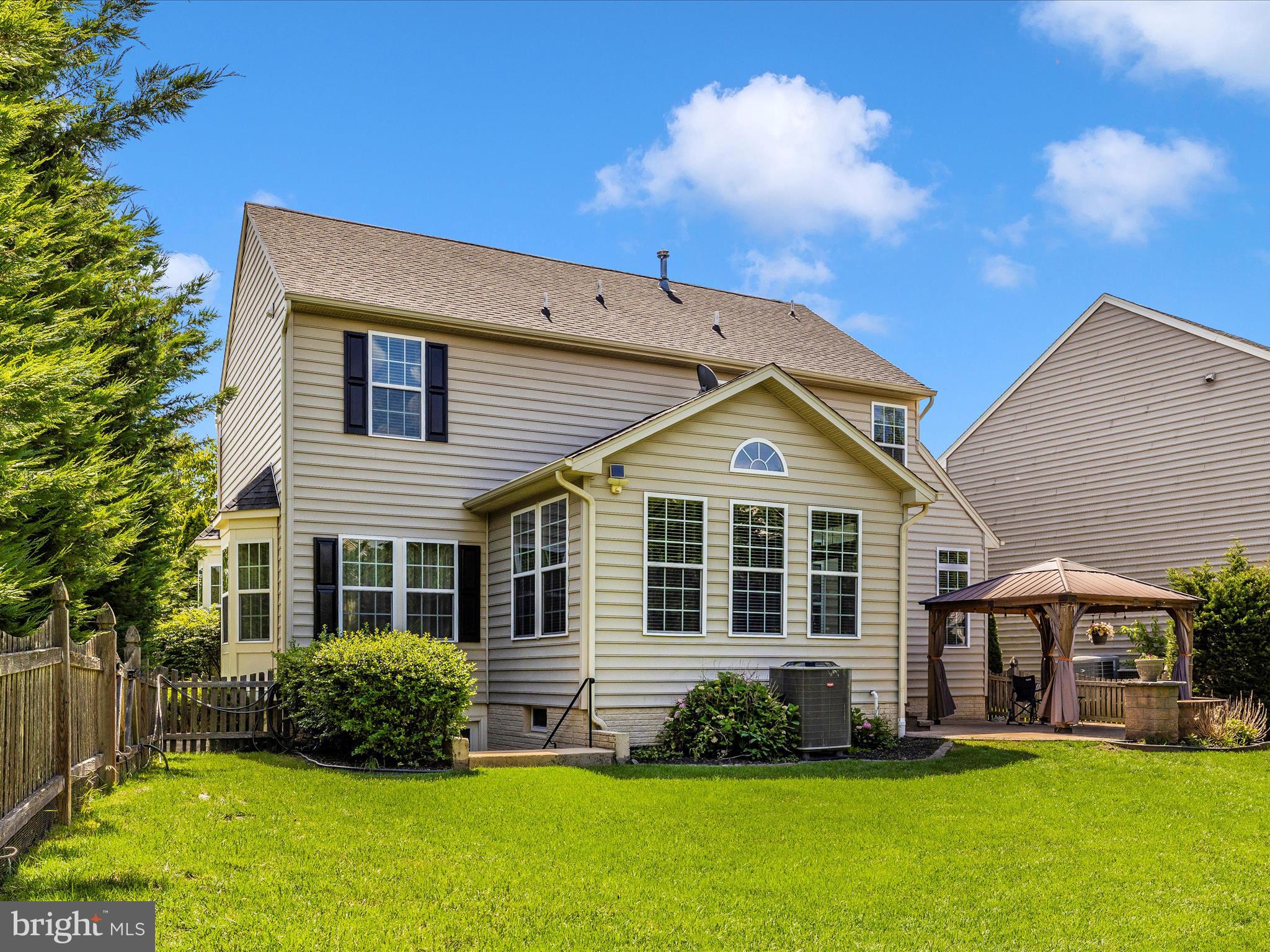 CLOVER RIDGE - Residential