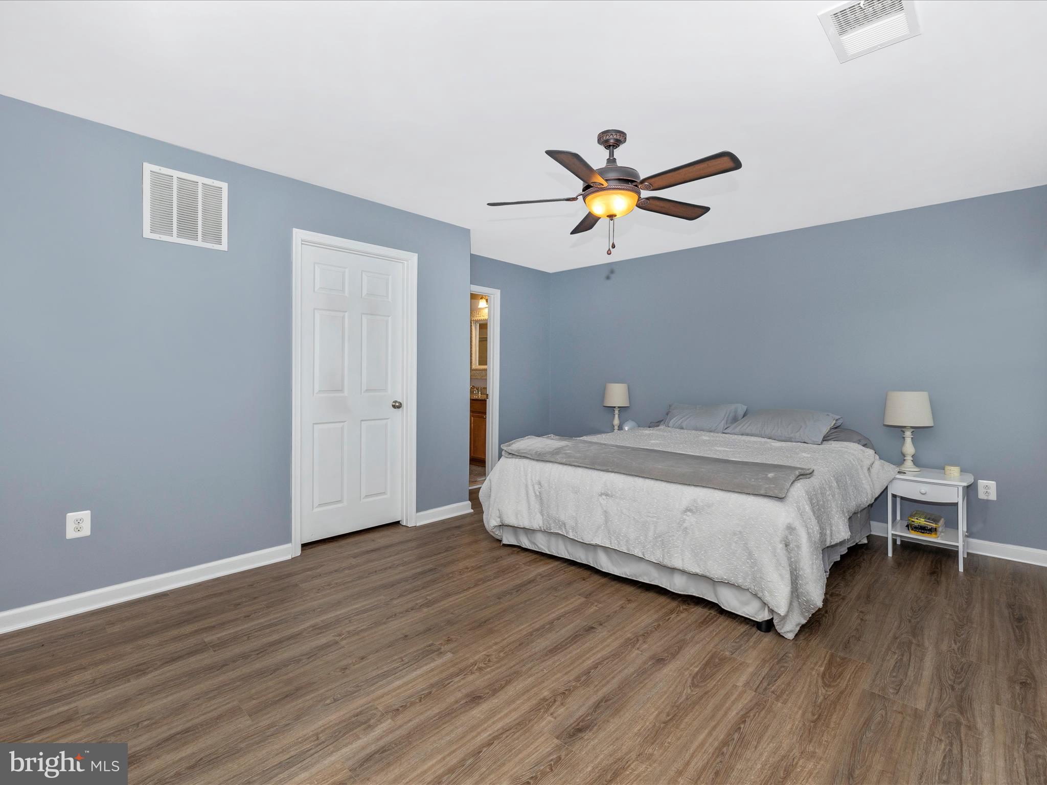 CLOVER RIDGE - Residential