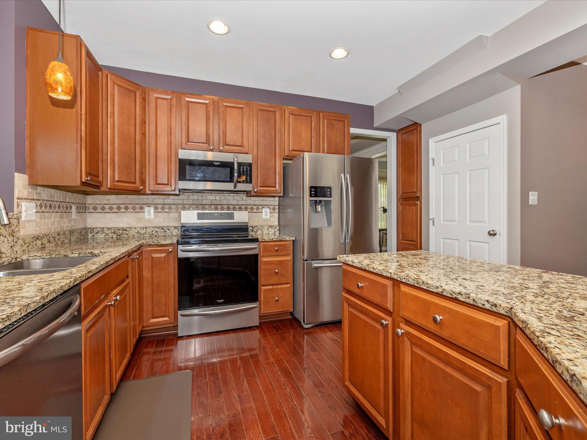 CLOVER RIDGE - Residential