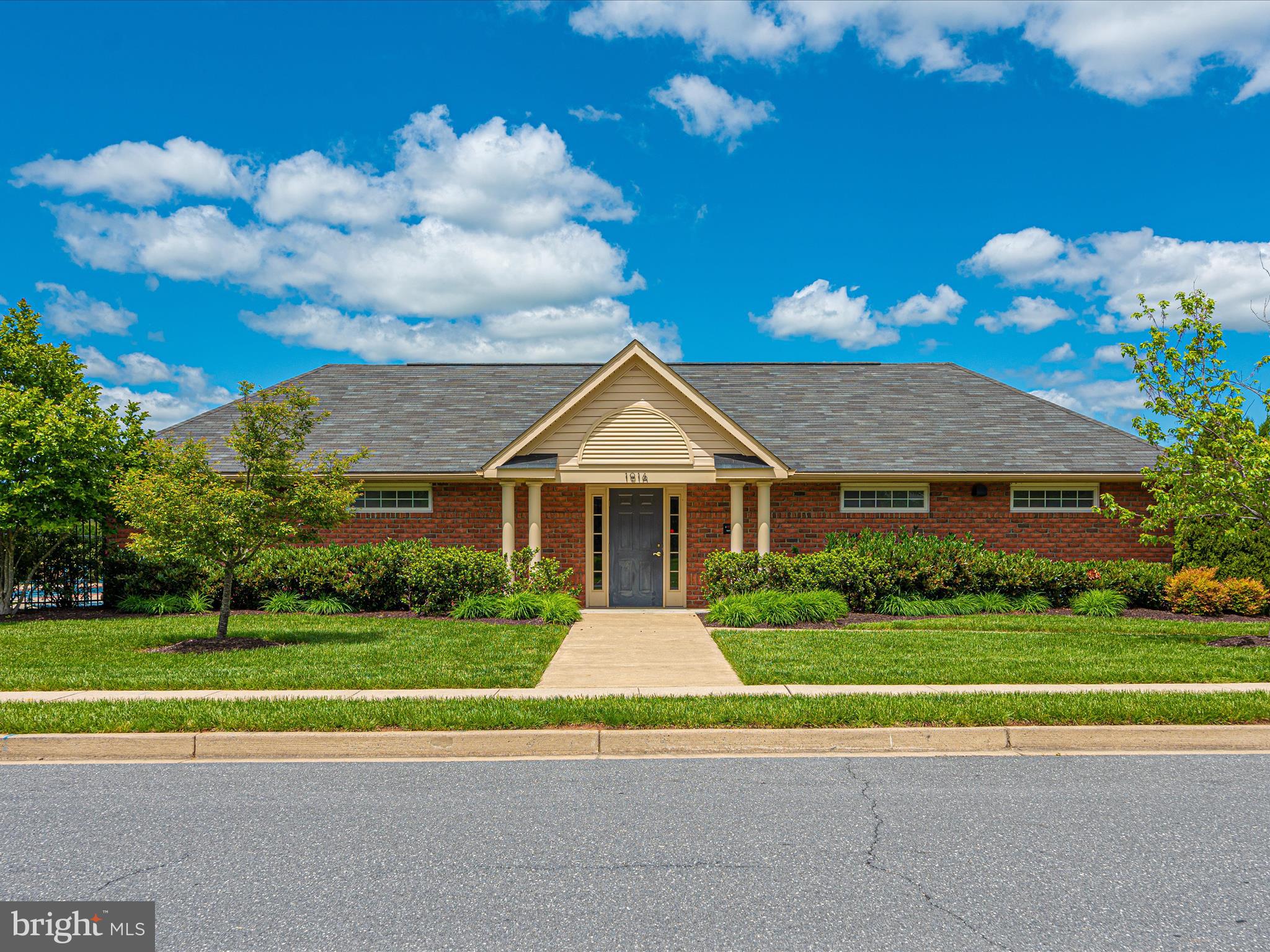 CLOVER RIDGE - Residential