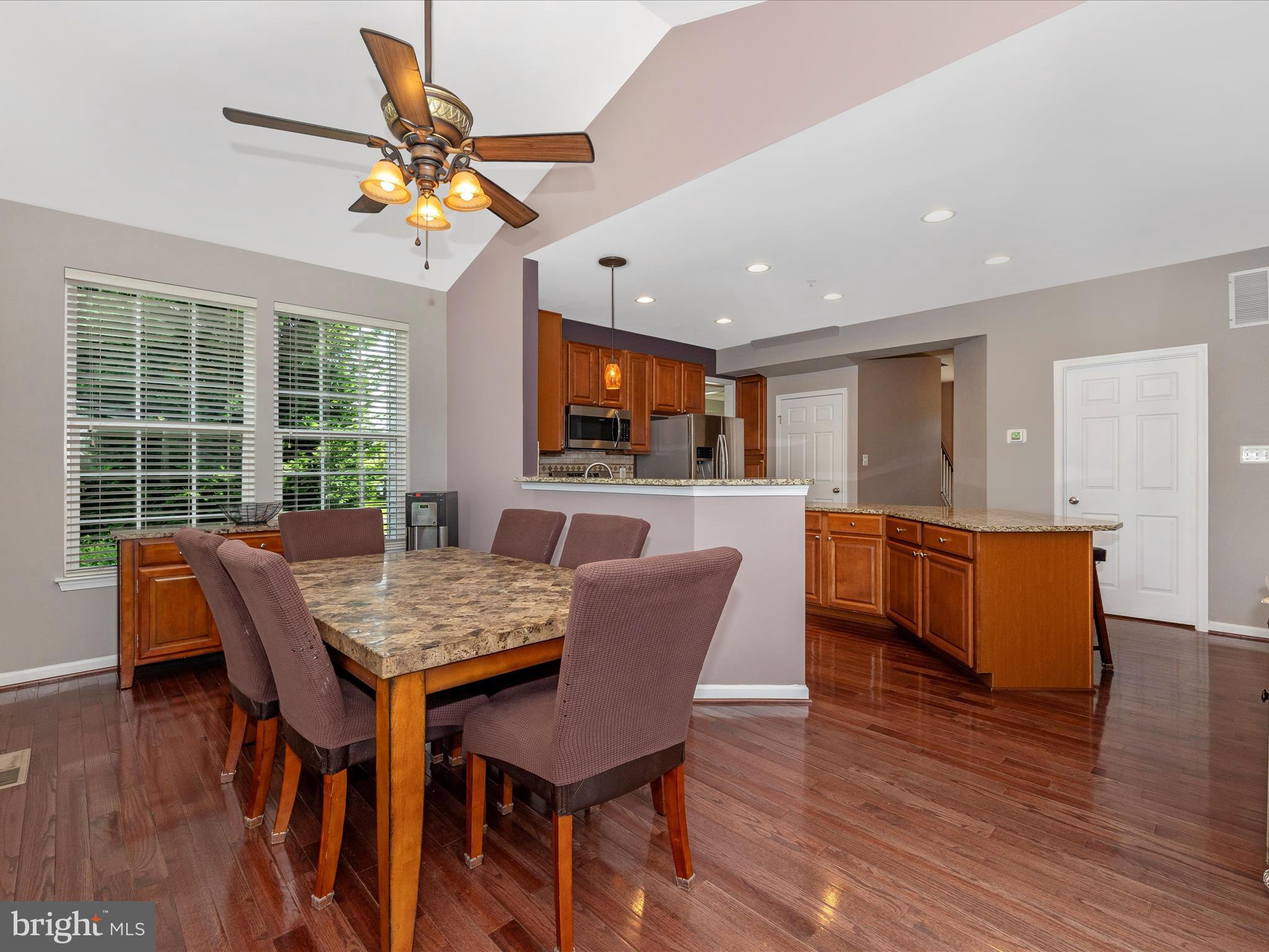 CLOVER RIDGE - Residential