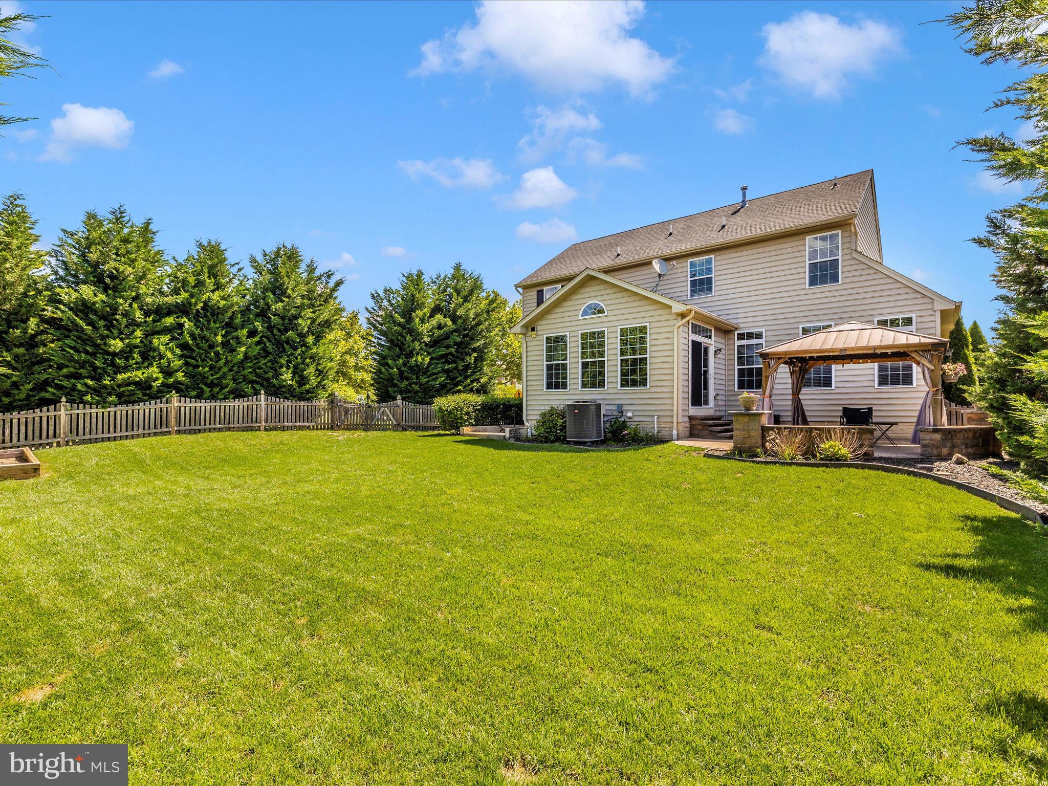 CLOVER RIDGE - Residential