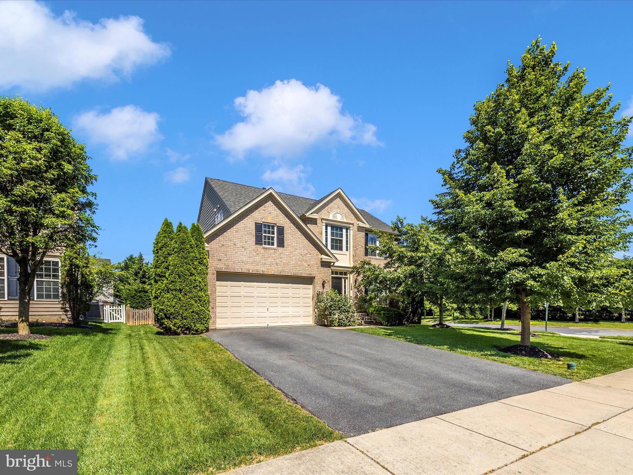 CLOVER RIDGE - Residential