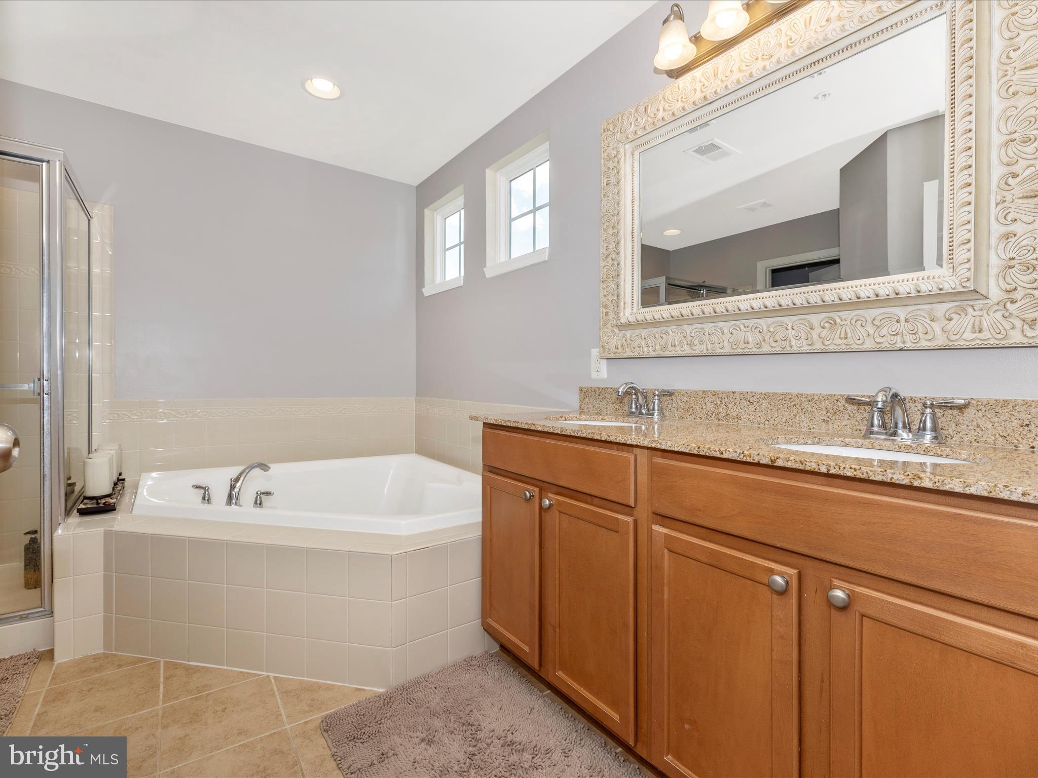 CLOVER RIDGE - Residential