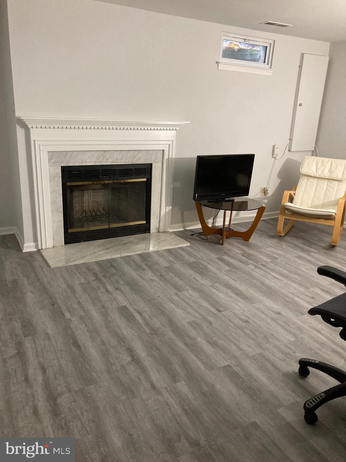 LONGMEAD - Residential