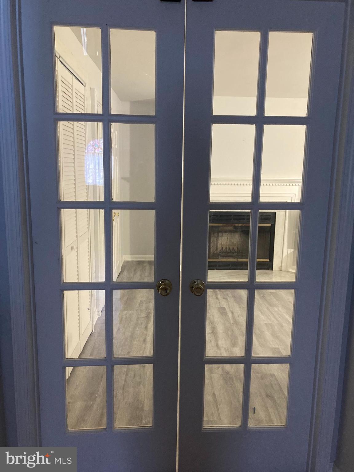 LONGMEAD - Residential