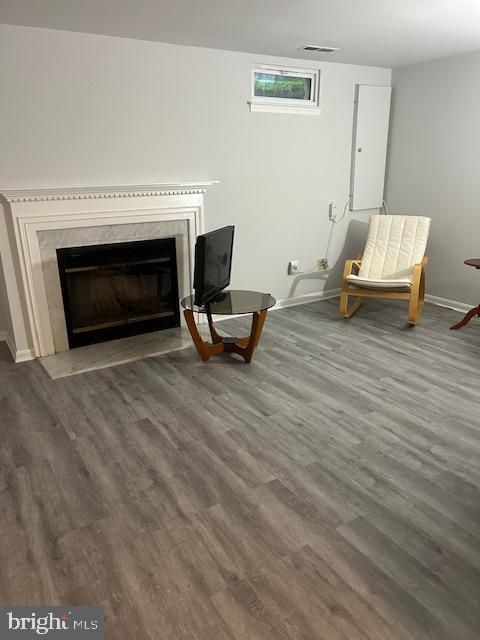 LONGMEAD - Residential