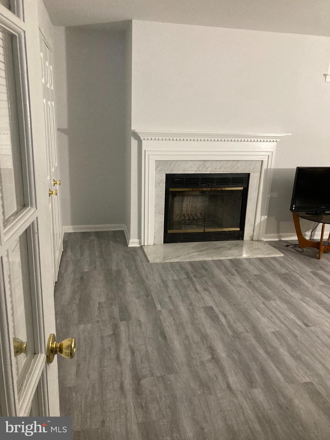 LONGMEAD - Residential