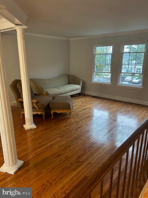 LONGMEAD - Residential